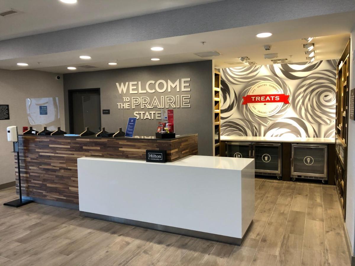 Hampton Inn & Suites Pekin Exterior photo